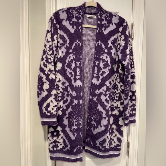 NWOT Serengeti Size XL Purple White Fuzzy Oversized Open Front Long Cardigan - Picture 1 of 10